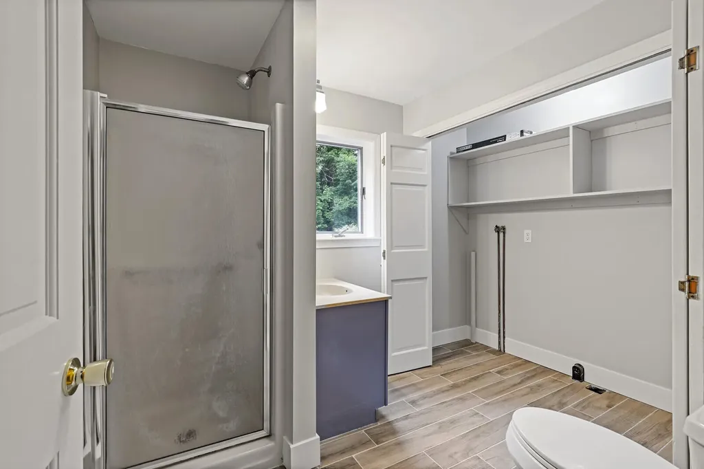 5 Andrew Terrace Oakland ME 04963
