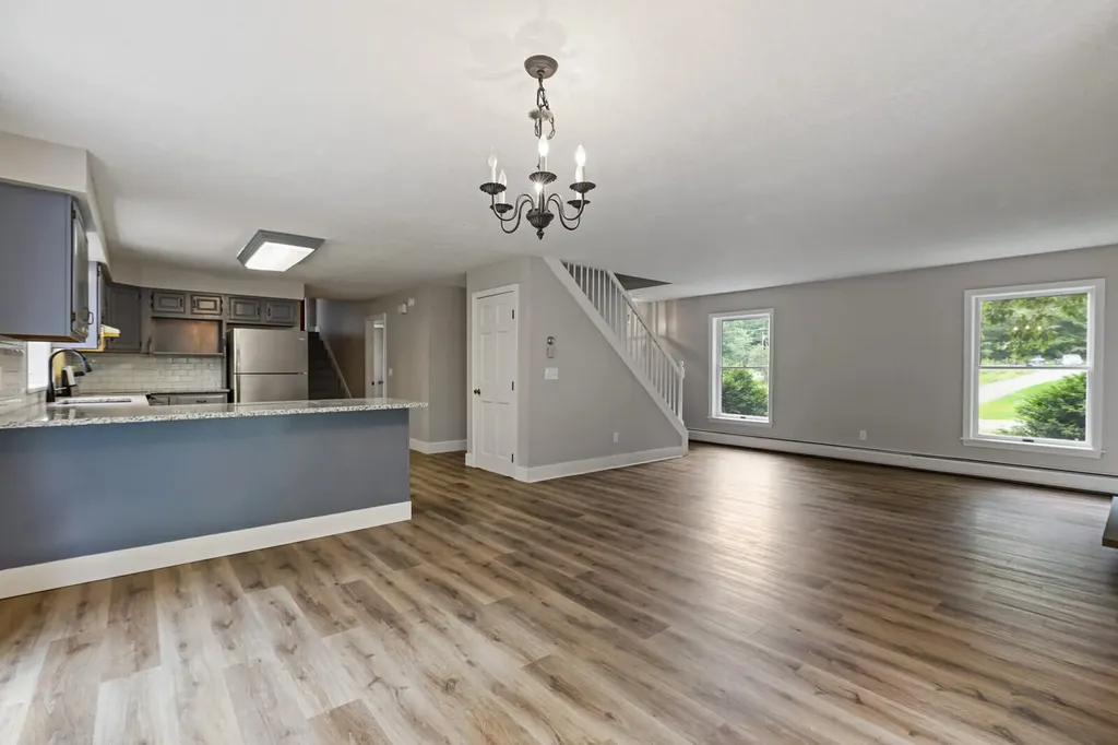 5 Andrew Terrace Oakland ME 04963