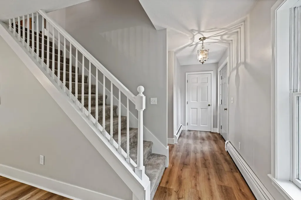 5 Andrew Terrace Oakland ME 04963