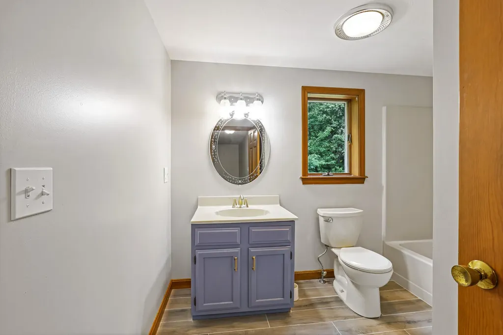 5 Andrew Terrace Oakland ME 04963