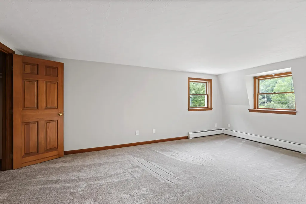 5 Andrew Terrace Oakland ME 04963