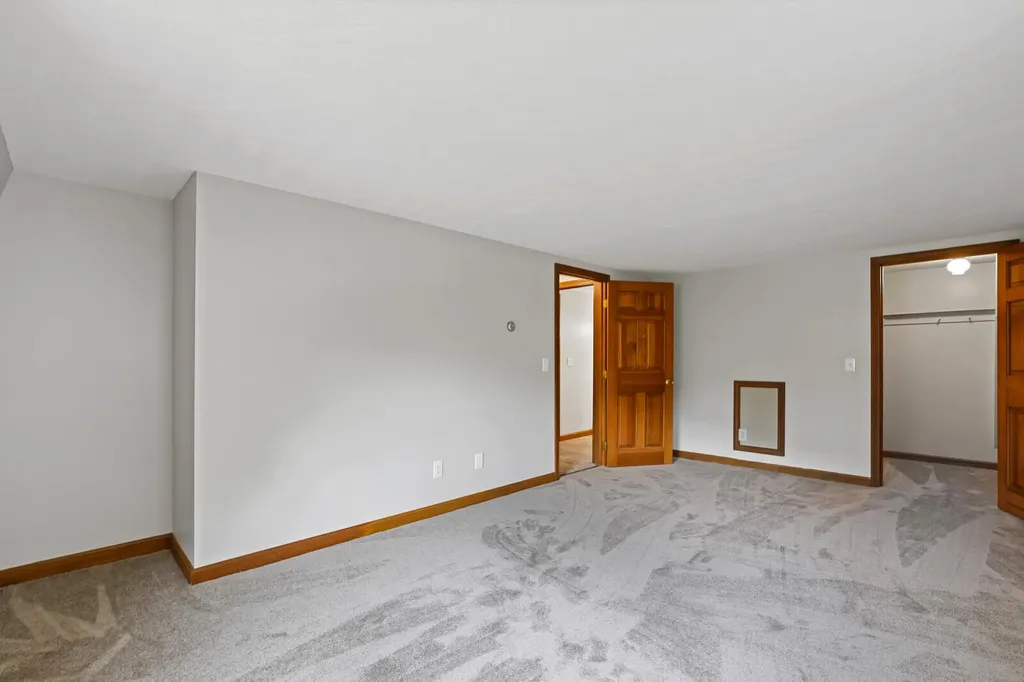5 Andrew Terrace Oakland ME 04963