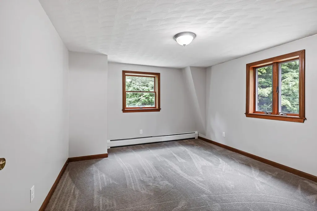 5 Andrew Terrace Oakland ME 04963