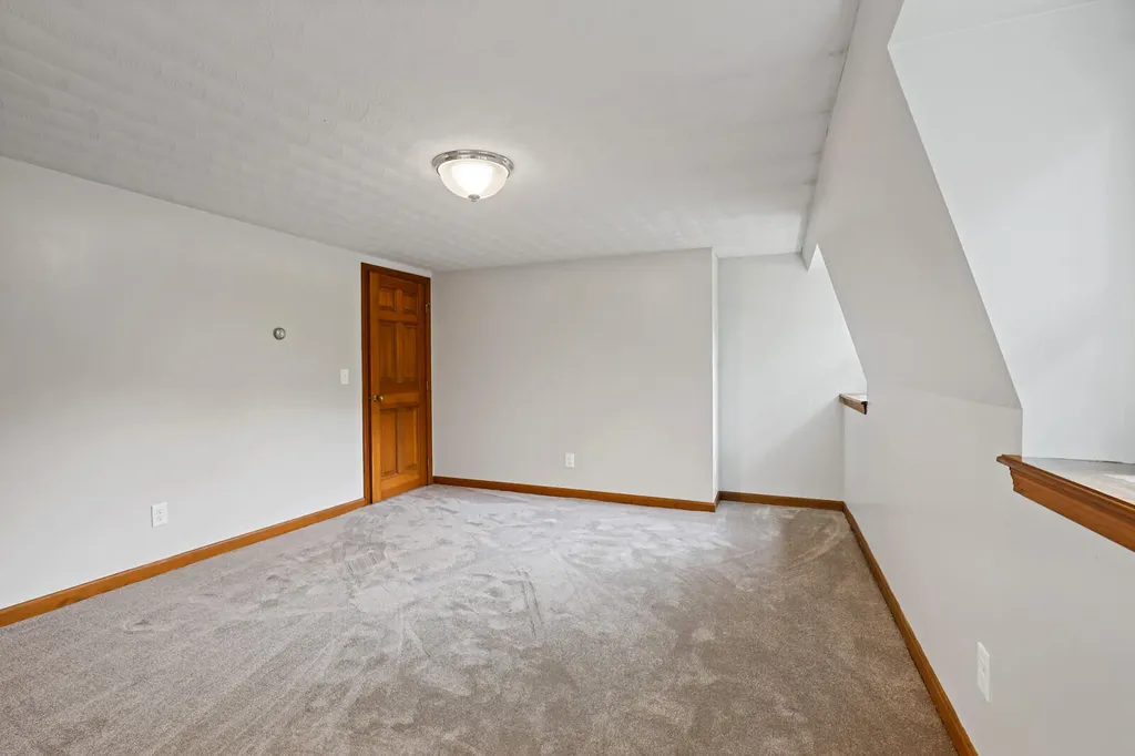 5 Andrew Terrace Oakland ME 04963