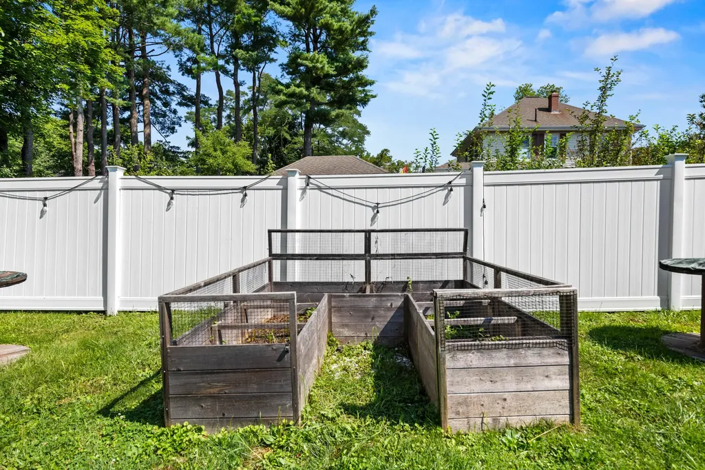 78 Caleb Street Portland ME 04102