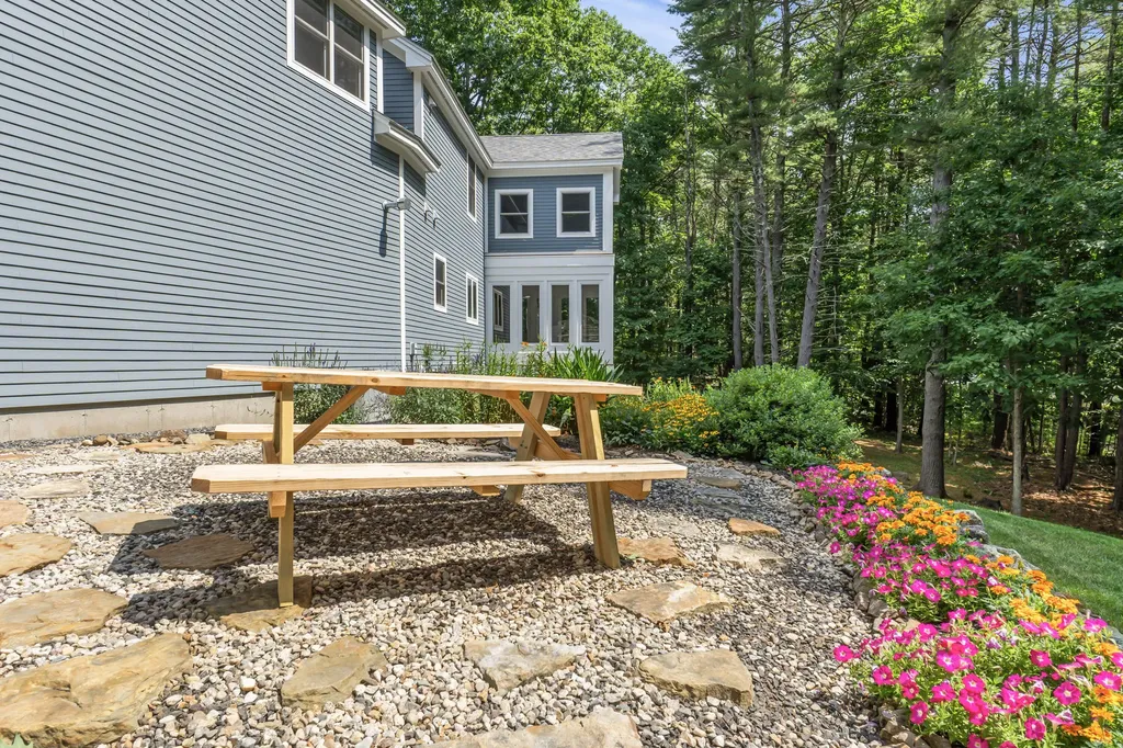 46 Hooper Shores Road York ME 03909