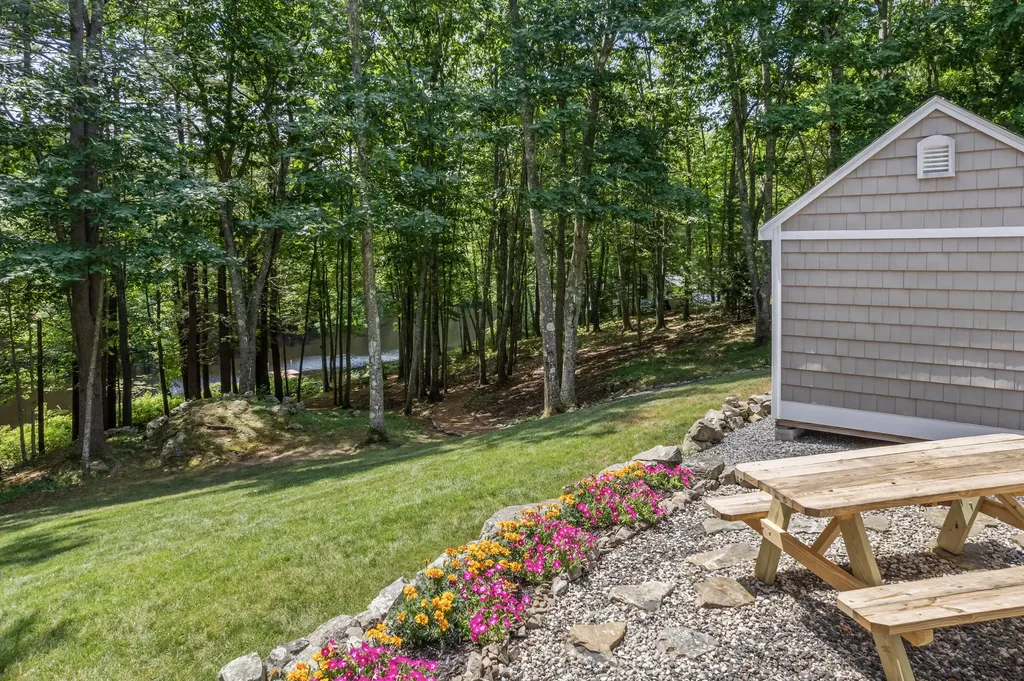 46 Hooper Shores Road York ME 03909