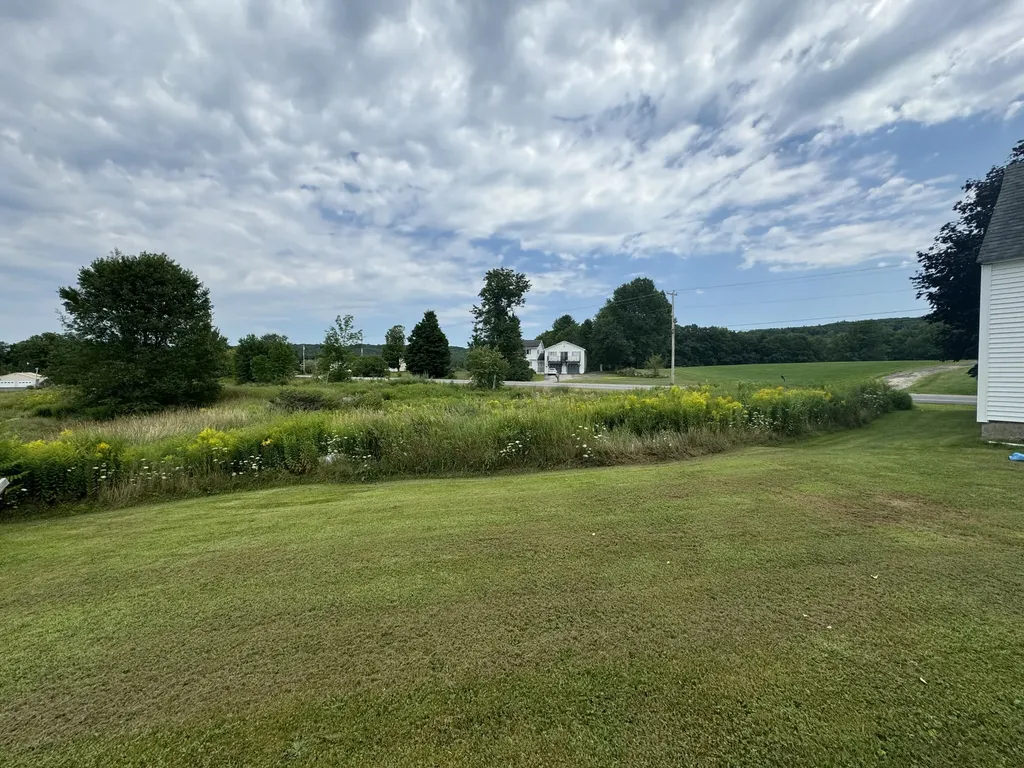 822 Gardiner Road Wales ME 04280