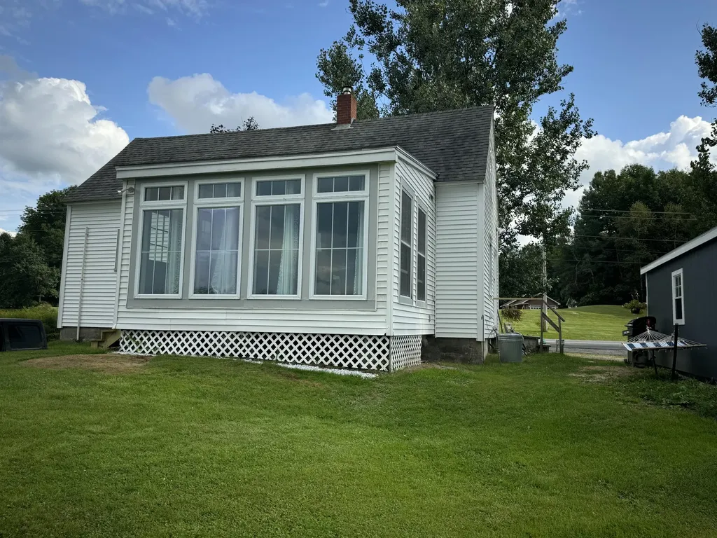 822 Gardiner Road Wales ME 04280