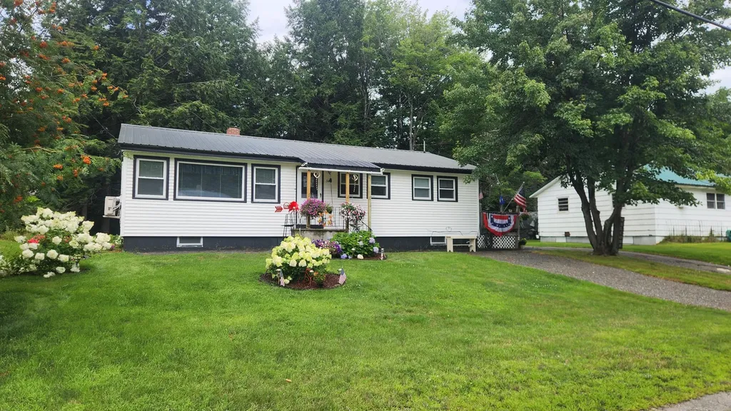 54 New Hampshire Street Millinocket ME 04462