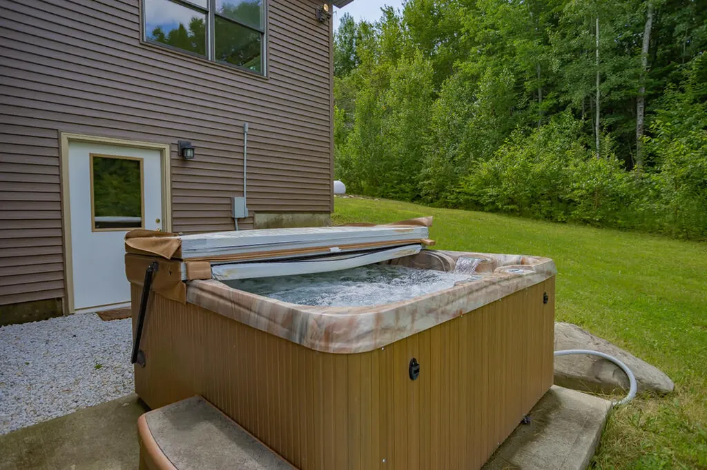 101 Shawnee Drive Farmington ME 04938