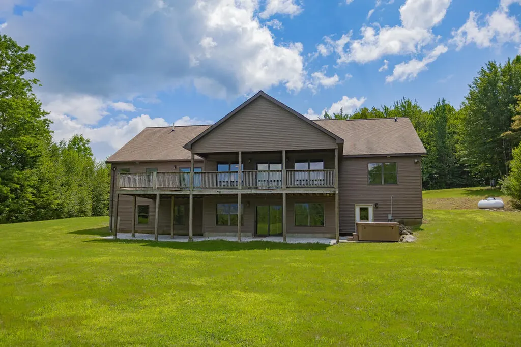101 Shawnee Drive Farmington ME 04938