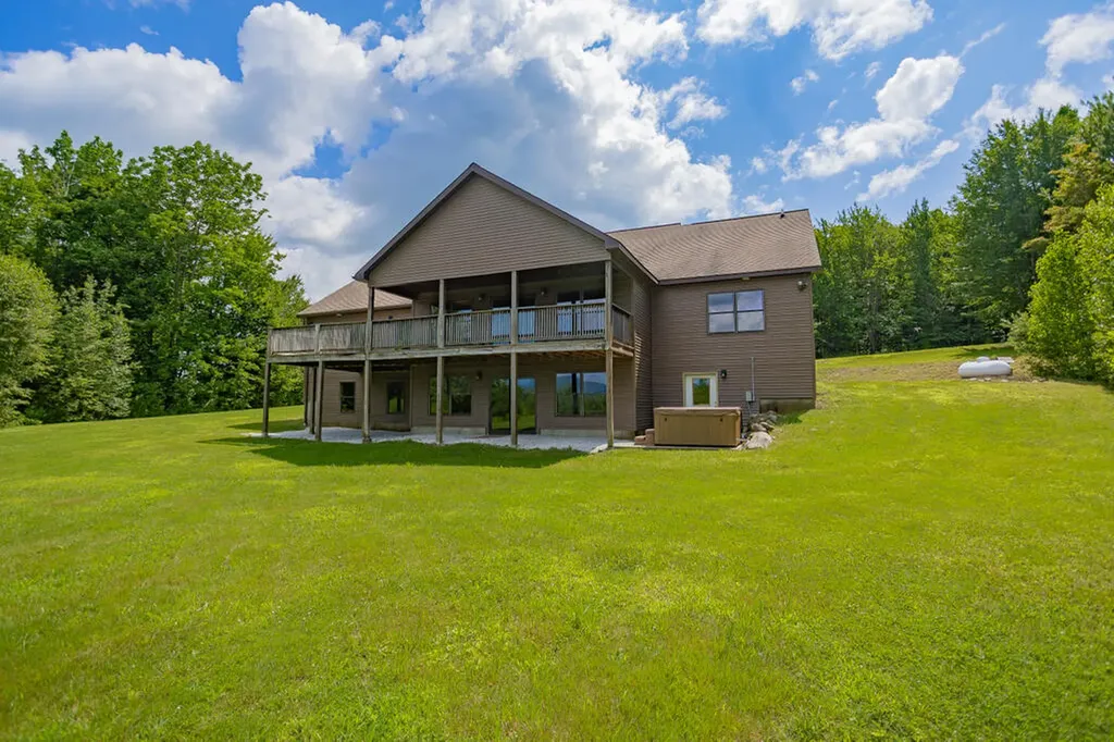 101 Shawnee Drive Farmington ME 04938