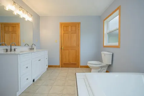 101 Shawnee Drive Farmington ME 04938