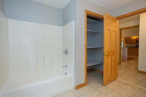 101 Shawnee Drive Farmington ME 04938