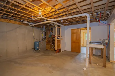 101 Shawnee Drive Farmington ME 04938