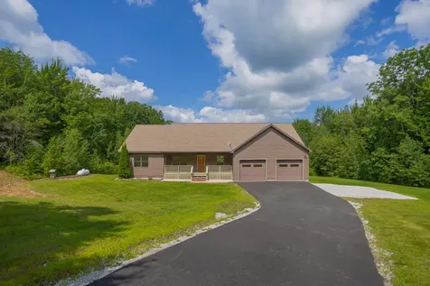 101 Shawnee Drive Farmington ME 04938