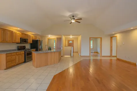 101 Shawnee Drive Farmington ME 04938