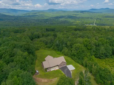 101 Shawnee Drive Farmington ME 04938