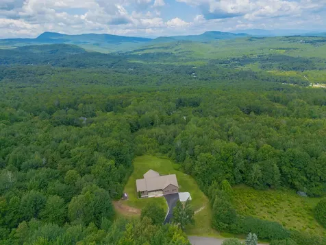 101 Shawnee Drive Farmington ME 04938