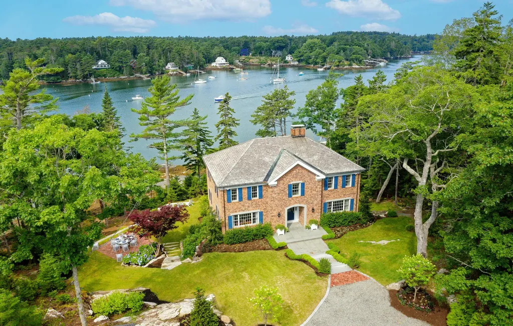 12 Bear End Road Boothbay Harbor ME 04538