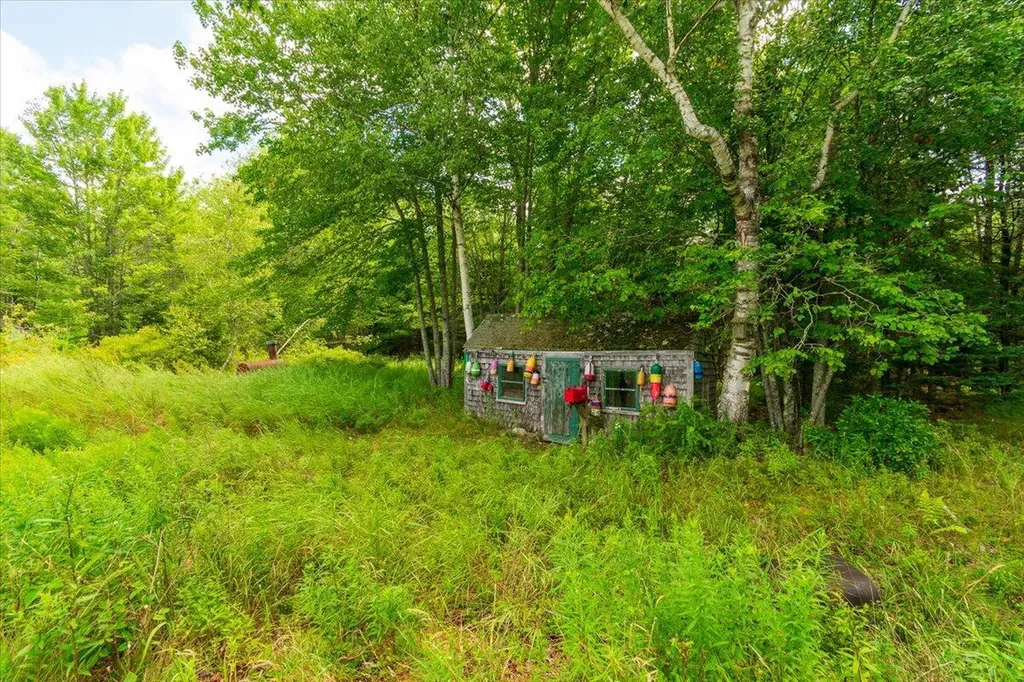 1123 Meadow Pond Road Islesboro ME 04848