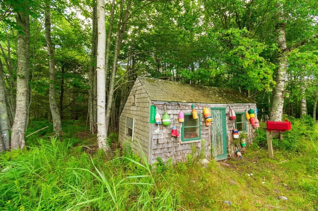 1123 Meadow Pond Road Islesboro ME 04848