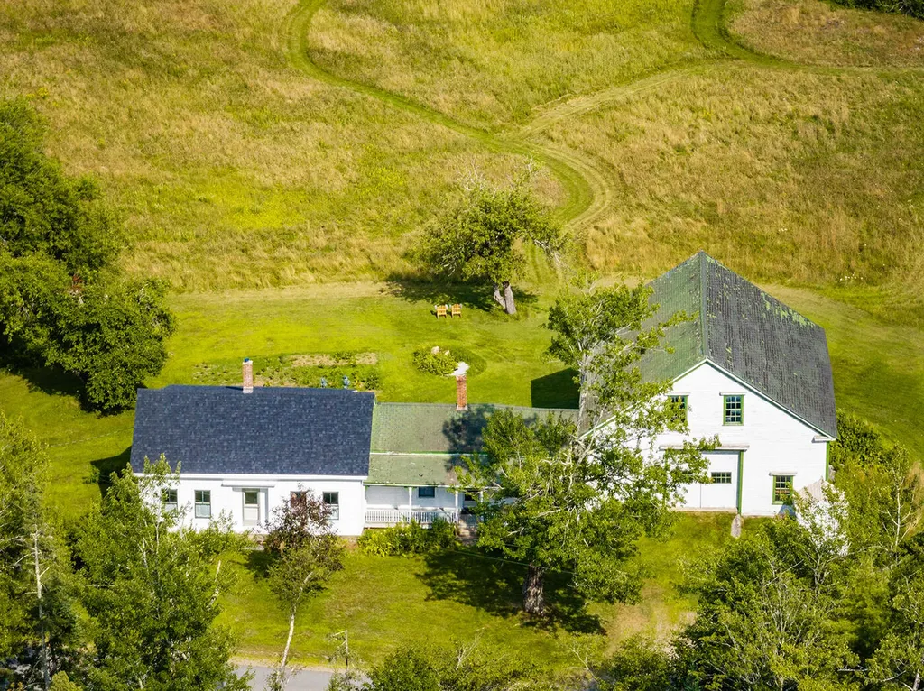 382 Lincolnville Road Belmont ME 04952