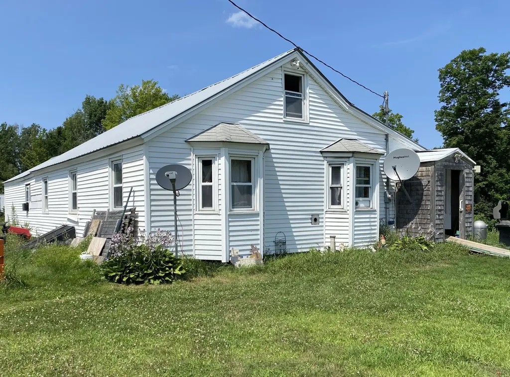 7 Troy Center Road Dixmont ME 04932