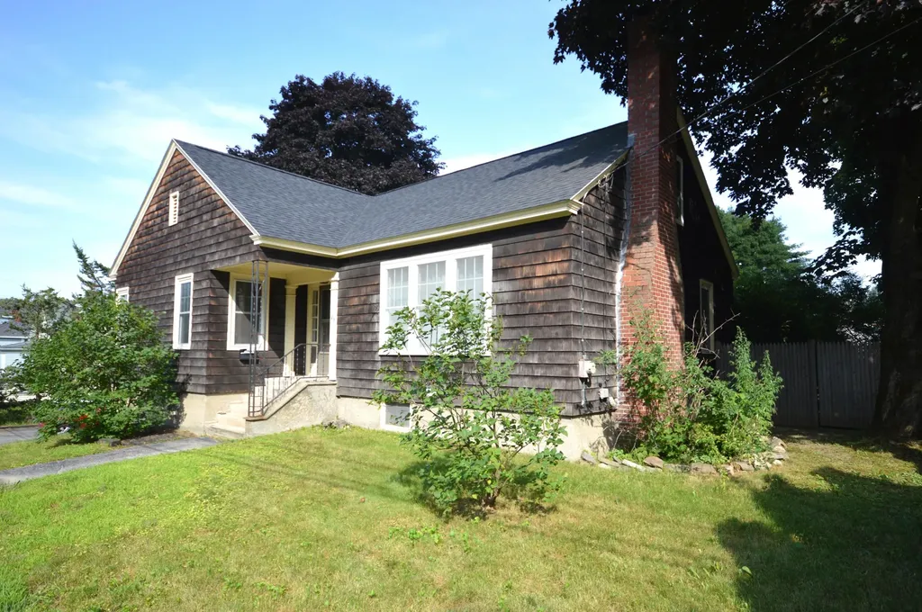 59 Farwell Street Lewiston ME 04240