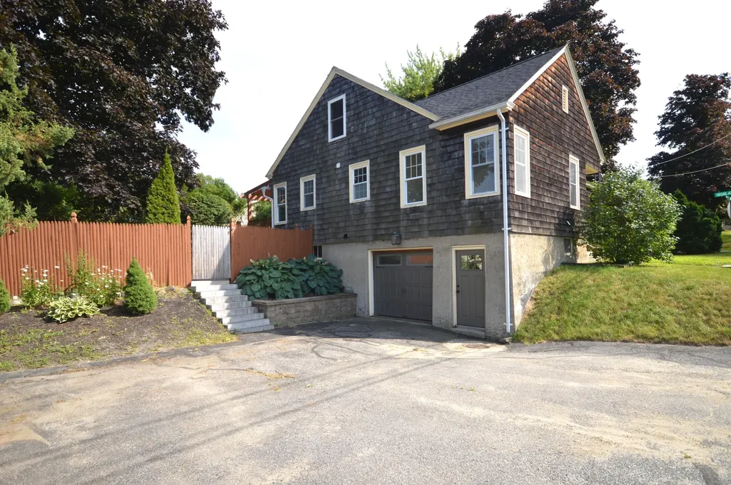 59 Farwell Street Lewiston ME 04240