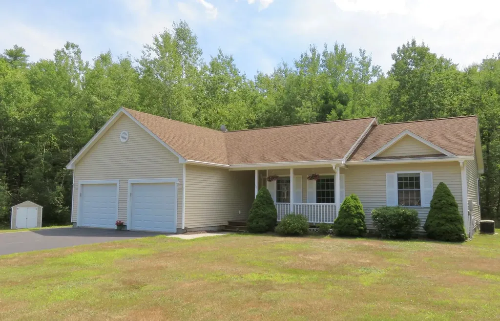 11 Yankee Drive Windham ME 04062
