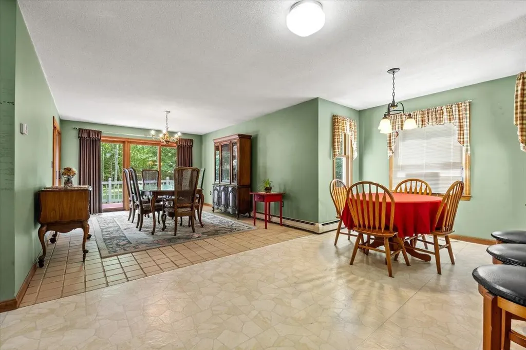 79 Waterhouse Road Dayton ME 04005