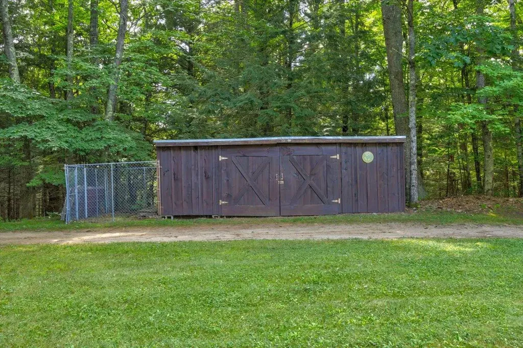 79 Waterhouse Road Dayton ME 04005