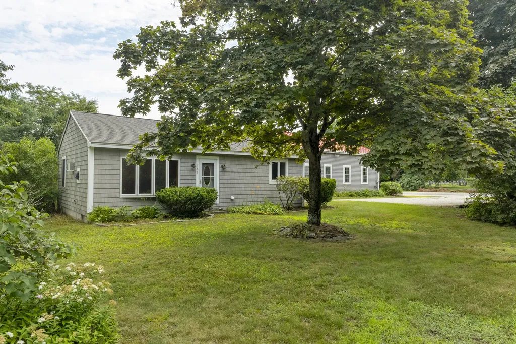 585 Walnut Hill Road North Yarmouth ME 04097