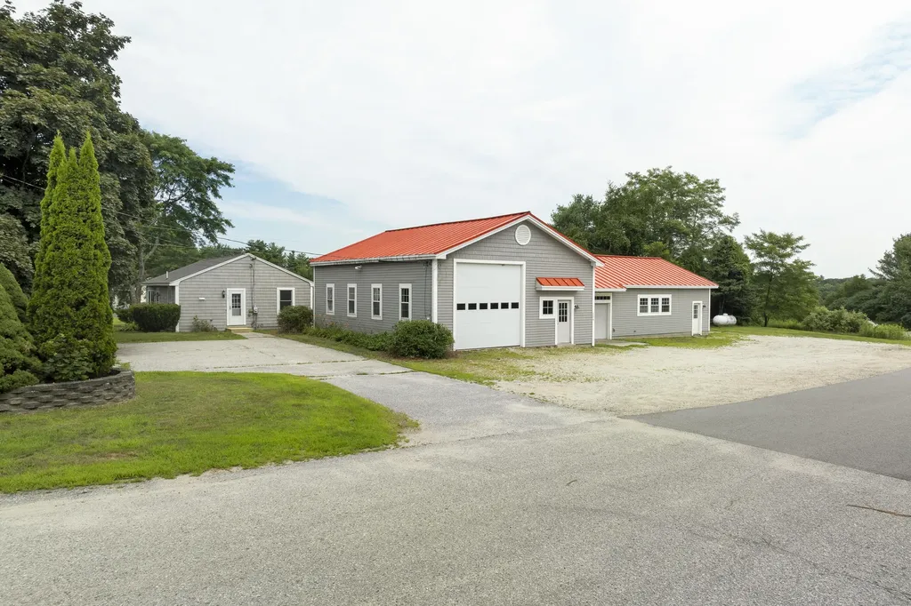 585 Walnut Hill Road North Yarmouth ME 04097