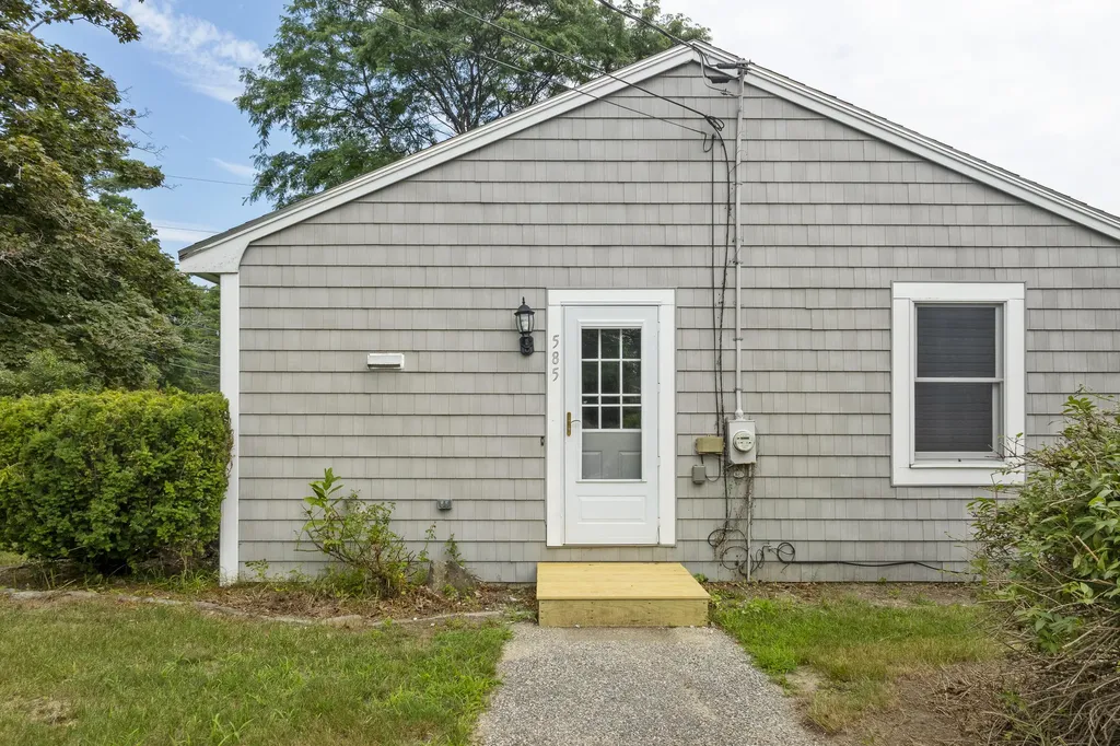 585 Walnut Hill Road North Yarmouth ME 04097