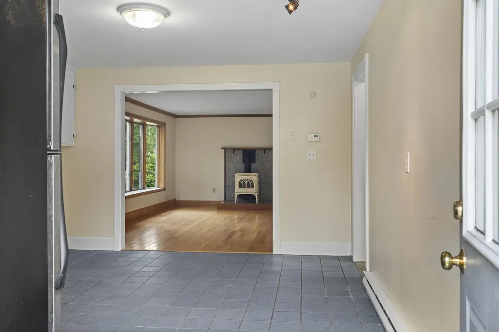 585 Walnut Hill Road North Yarmouth ME 04097