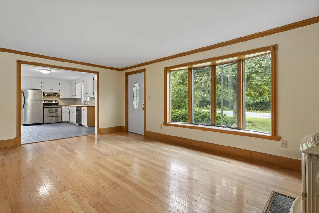 585 Walnut Hill Road North Yarmouth ME 04097