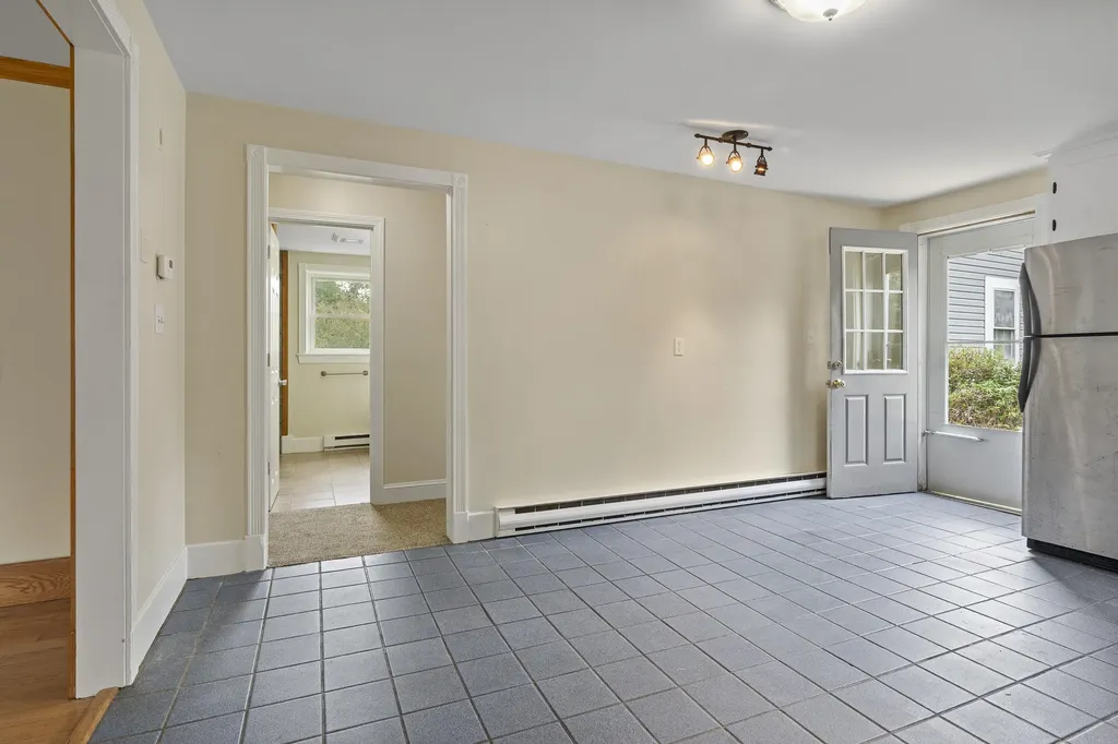 585 Walnut Hill Road North Yarmouth ME 04097