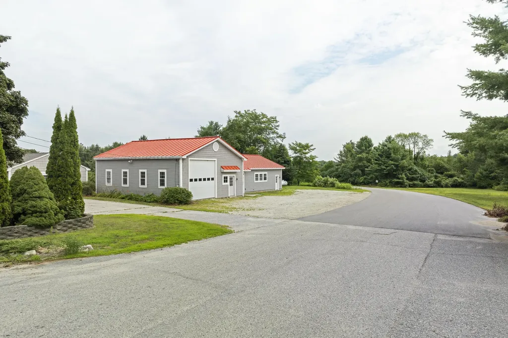 585 Walnut Hill Road North Yarmouth ME 04097