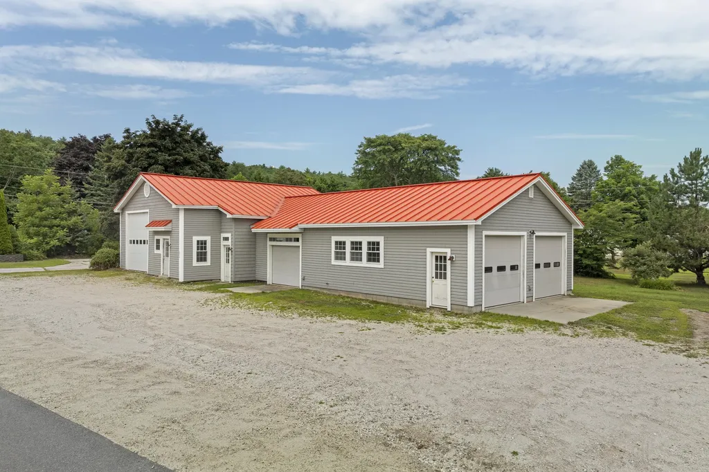 585 Walnut Hill Road North Yarmouth ME 04097