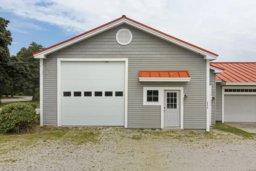 585 Walnut Hill Road North Yarmouth ME 04097