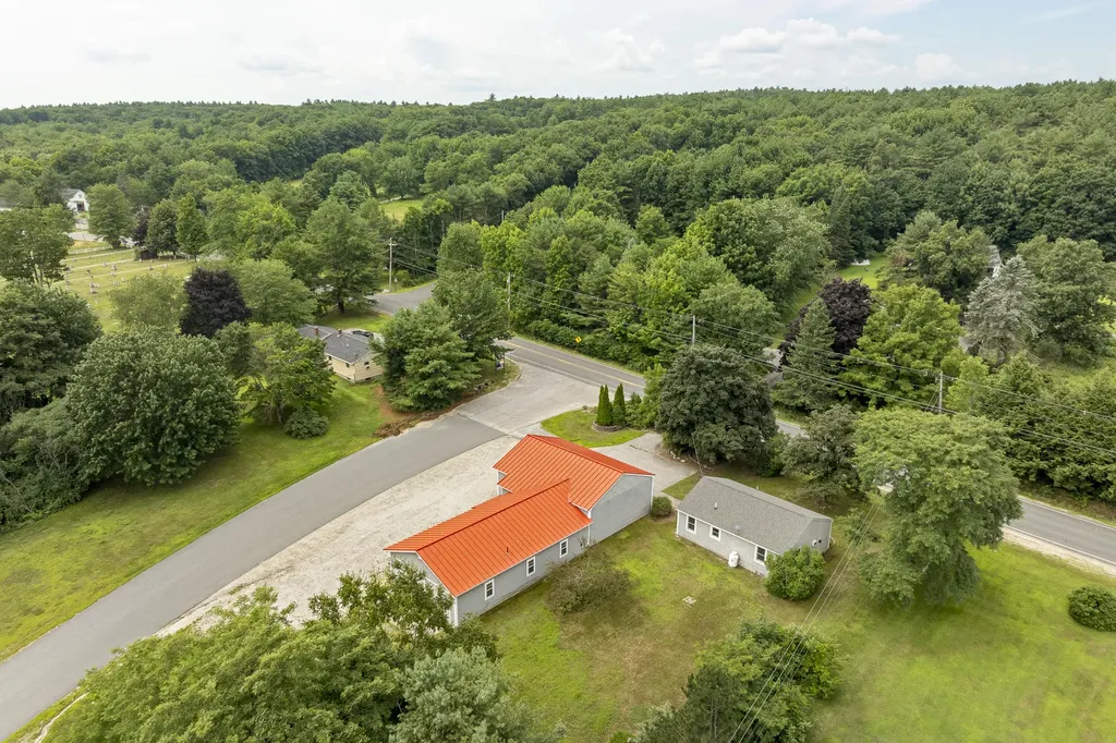585 Walnut Hill Road North Yarmouth ME 04097