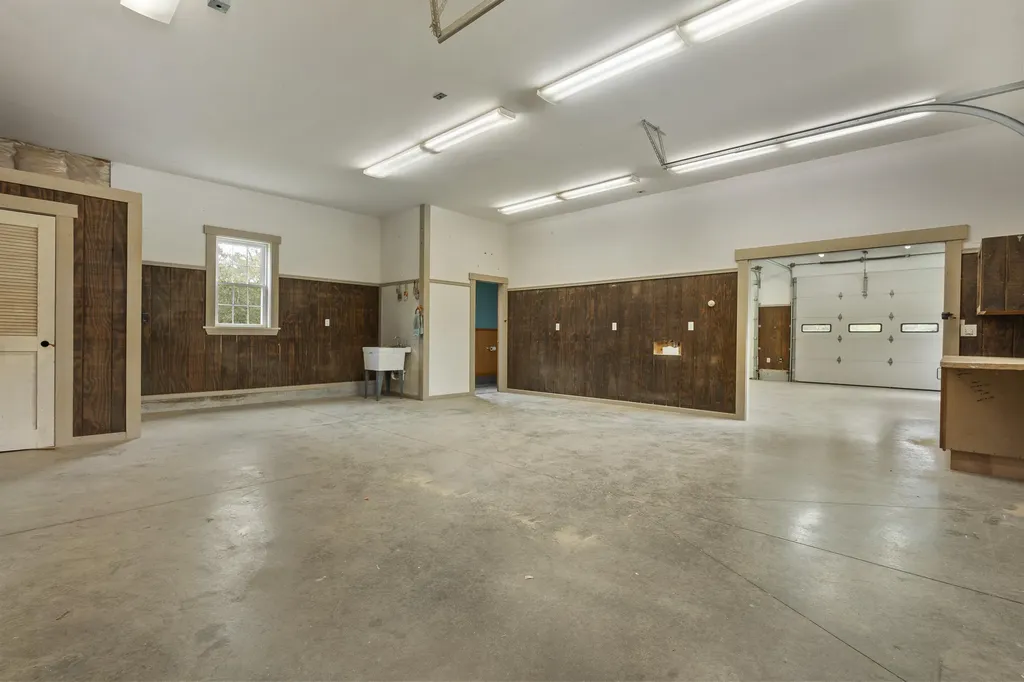 585 Walnut Hill Road North Yarmouth ME 04097