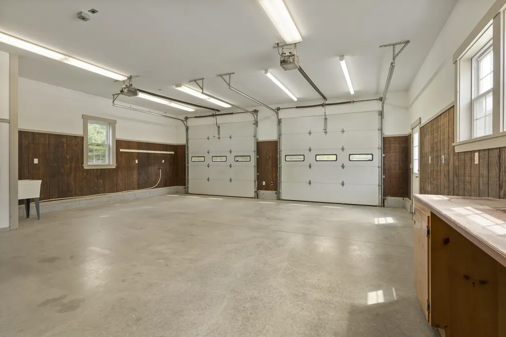 585 Walnut Hill Road North Yarmouth ME 04097