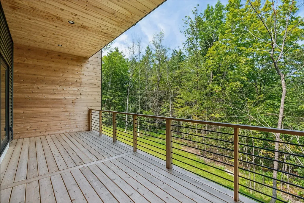 12 New Minnot Way Falmouth ME 04105