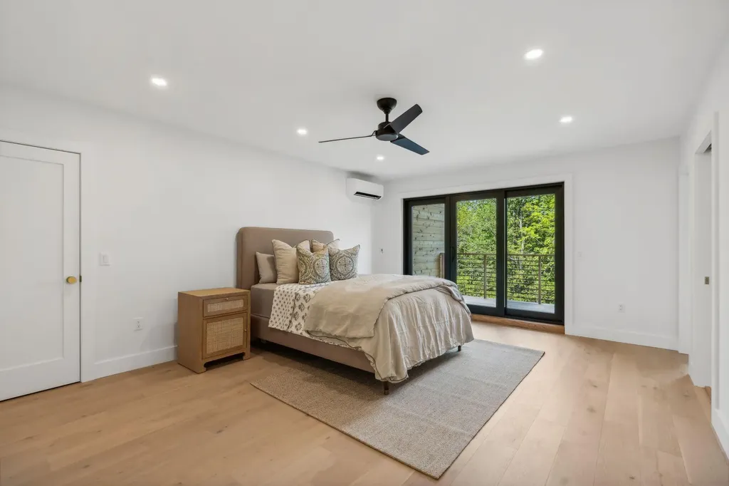 12 New Minnot Way Falmouth ME 04105