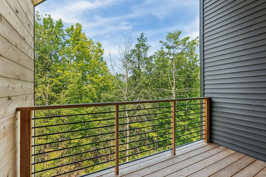 12 New Minnot Way Falmouth ME 04105