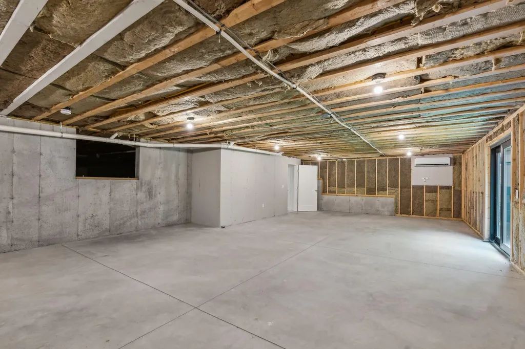 12 New Minnot Way Falmouth ME 04105